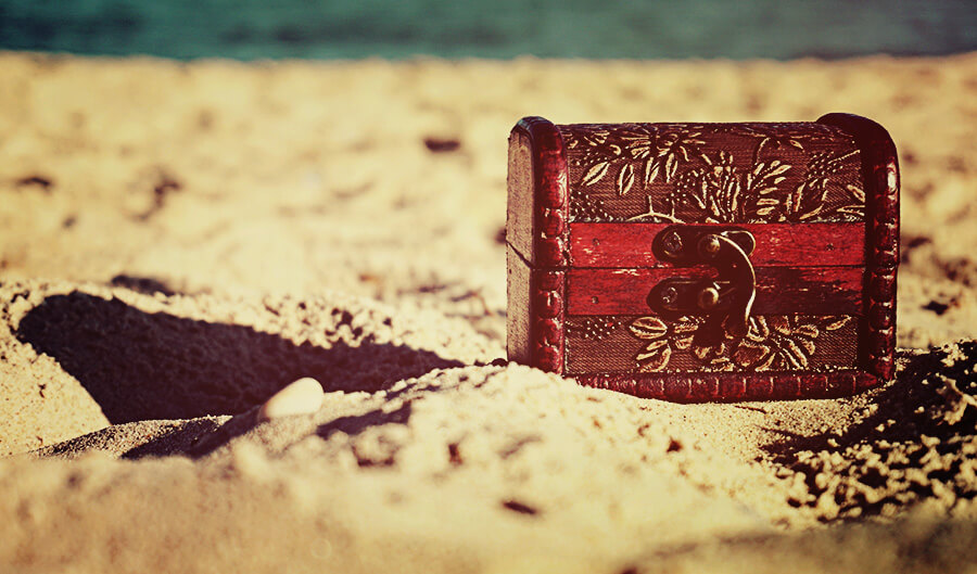 Pirate Adventure Treasure Chest
